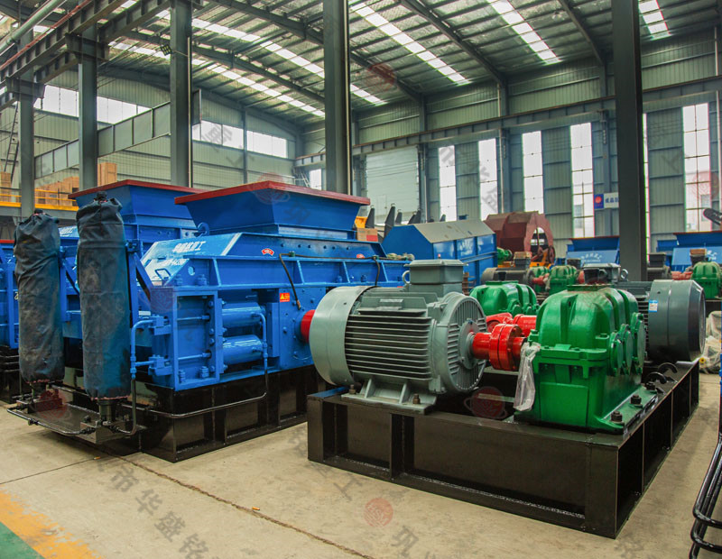 時(shí)產(chǎn)50噸的對輥制砂機(jī),多少錢一臺？  